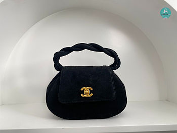Chanel Vintage Velvet Top Handle Bag 24×17×7 cm