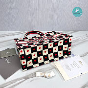 Dior Book Tote Medium Dioramour D-Chess Heart Embroidery 36.5x28x16 cm - 6