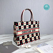 Dior Book Tote Medium Dioramour D-Chess Heart Embroidery 36.5x28x16 cm - 5