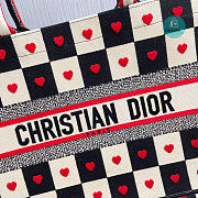 Dior Book Tote Medium Dioramour D-Chess Heart Embroidery 36.5x28x16 cm - 2
