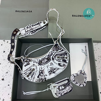 Colestore Balenciaga Le Cagole Graffiti Shoulder Bag In White 26x12x6 cm