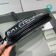 Colestore Balenciaga Graffiti Logo Belt Bag In Black 37x8.5x17 cm - 3