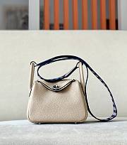 Hermes Taurillon Clemence Mini Lindy In 19x2.5x9cm  - 1