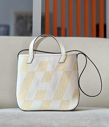 Hermes Cabas H en Biais 27 Shoulder Handbag Ecru Framboise Toile H Swift Leather 27x24.5x8.5cm