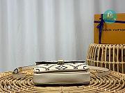 Louis Vuitton Pochette Métis Monogram Empreinte Leather In Whte  25.0 x 19.0 x 7.0 cm - 6