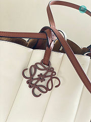 Loewe Shell Small Leather Tote Bag In White 33x25x15cm - 4