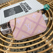 Louis Vuitton Mini Pochette Accessoires Pink 15.5 x 10.5 x 4 cm - 3
