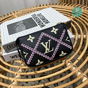 Louis Vuitton Mini Pochette Accessoires Bag Black 15.5 x 10.5 x 4 cm - 3