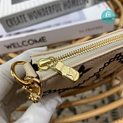 Louis Vuitton Mini Pochette Accessoires Bag Beige 15.5 x 10.5 x 4 cm - 2
