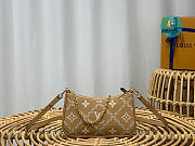 Louis Vuitton Easy Pouch On Strap Monogram Empreinte Leather 19 x 11.5 x 3 cm - 6