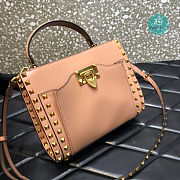 Valentino Garavani Rockstud-embellished Tote Bag In Nude 22x17x7cm  - 6
