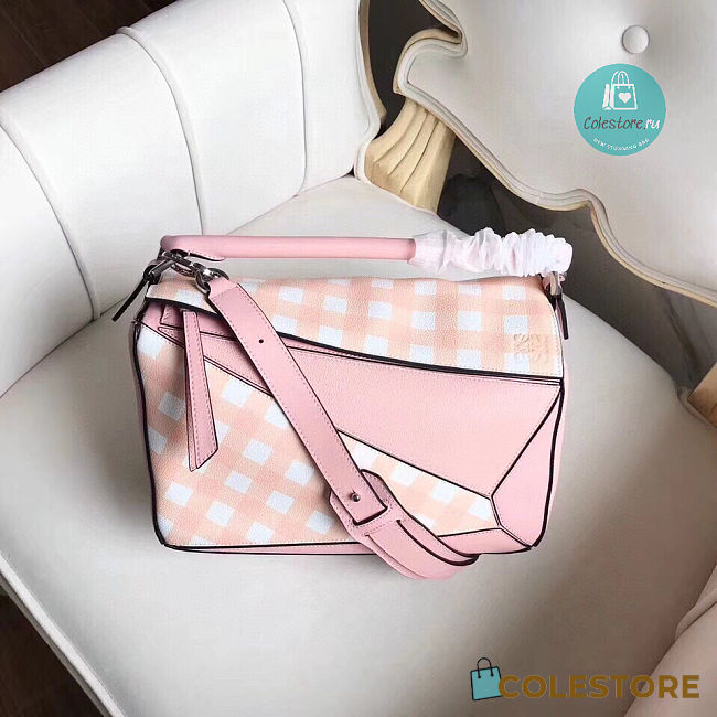 Loewe Gingham Puzzle Bag In Pink Size 29cm - 1
