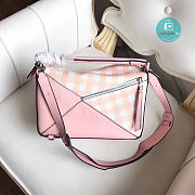 Loewe Gingham Puzzle Bag In Pink Size 29cm - 3