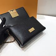 Louis Vuitton Pochette LV Thelma In Black 20.0 x 13.0 x 5.5 cm - 2