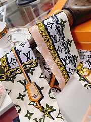 Louis Vuitton Confidential Monogram Giant Twill Silk Double-sided Scarves 4 styles size 8X120cm - 6