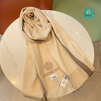 Burberry Scarf In 100% Cashmere size 32x180cm