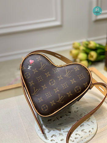 Louis Vuitton Game On Coeur Crossbody Bag Monogram 22 x 16 x 6 cm