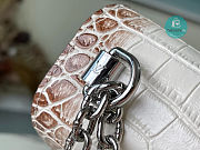 Louis Vuitton LV Mini Twist Shoulder Bag In White Crocodile Leather 19 x 15 x 9 cm - 6