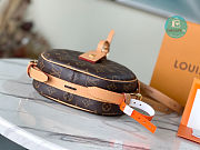Louis Vuitton Boite Chapeau Souple MM Monogram Canvas 20 x 22.5 x 8 cm - 6