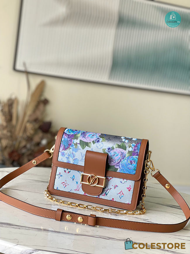Louis Vuitton Dauphine MM Autres Toiles Monogram 25 × 17 × 10.5 cm - 1