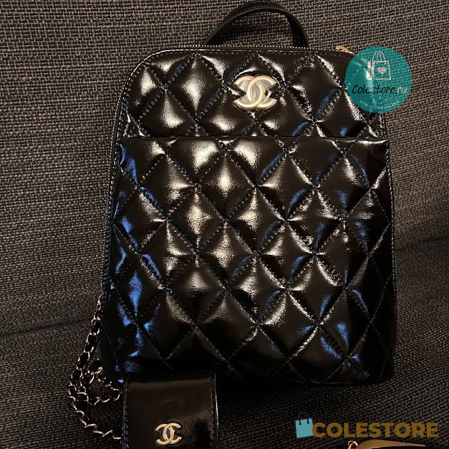 Chanel 22A Shell Backpack Size 22x23 cm  - 1