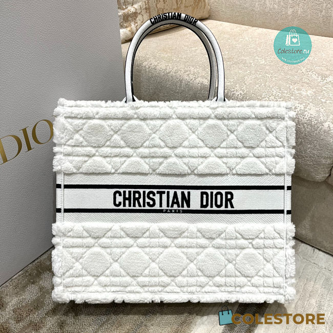 Dior Book Tote Latte Cannage Shearling In White 42x18x35cm - 1