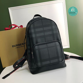 Burberry London Backpack In Black 44x30x14.5 cm
