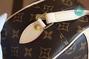 Louis Vuitton Blois Shoulder Bag Coated Canvas Monogram Brown 25x19cm - 2