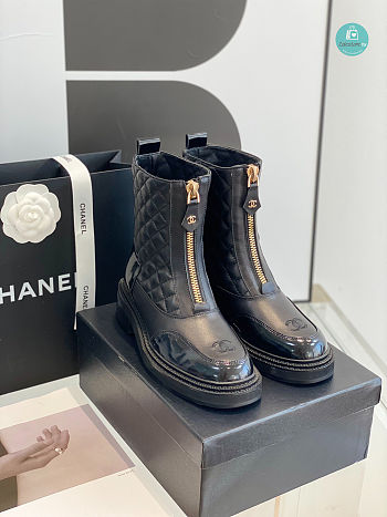 Chanel Boots In Black 001