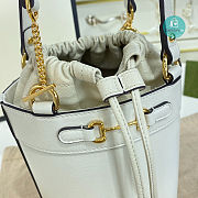 Gucci Horsebit 1955 Small Bucket Bag In White 14x19x14cm - 6