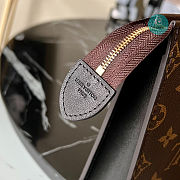 Louis Vuitton Poche Toilette NM Monogram 25 x 20x 5.5 cm - 6