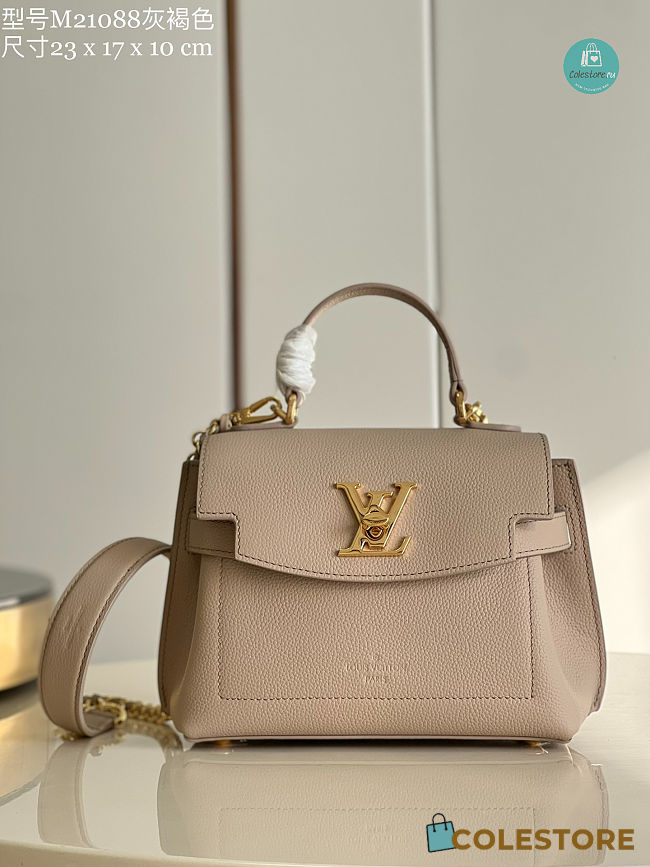 Lockme Ever MM Lockme Leather In Beige 23 x 17 x 10 cm  - 1