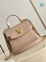 Lockme Ever MM Lockme Leather In Beige 23 x 17 x 10 cm  - 3