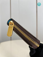 Louis Vuitton Zippy Monogram Street Style Long Wallet 19.5 x 10.5x 2.5cm - 5