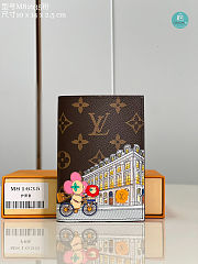Louis Vuitton's Vivienne Holidays 2022 Passport Cover in Monogram 10 x 14 x 2.5 cm - 1