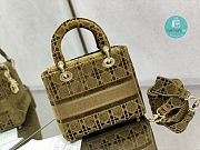 Dior Medium Lady D-lite Embroidery Bag 24 x 20 x 11 cm - 4
