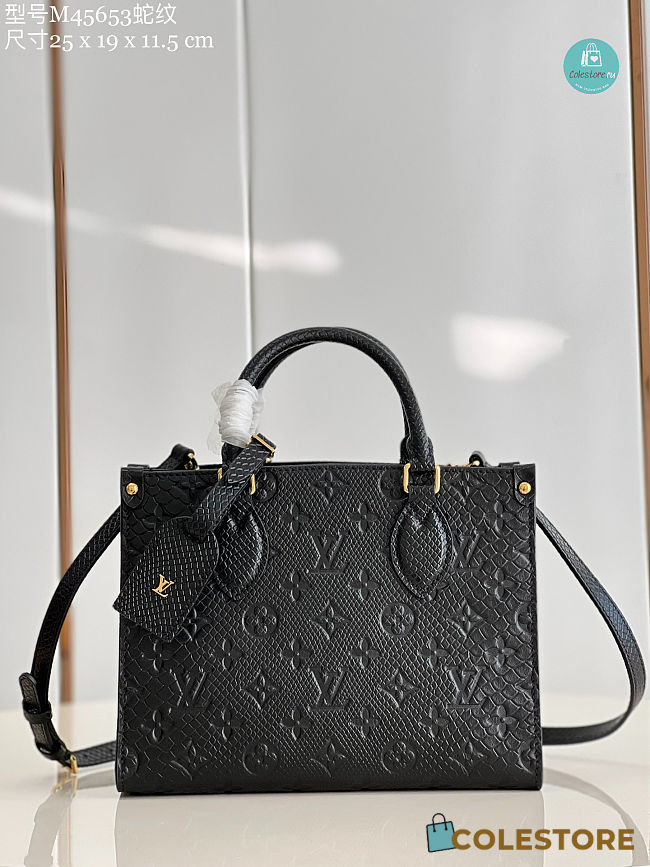 Louis Vuiiton OnTheGo PM Monogram Empreinte Leather 25 x 19 x 11.5 cm  - 1