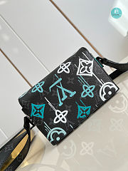 Louis Vuiiton Steamer Wearable Wallet Monogram Other 18 x 11 x 6.5 cm - 3
