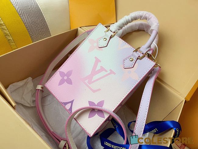 Louis Vuitton Petit Sac Plat Sunrise Pastel 14 x 17 x 5 cm - 1