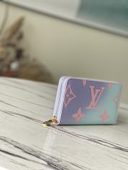 Louis Vuitton Zippy Wallet Sunrise Pastel 19.5 x 10.5 x 2.5 cm - 5