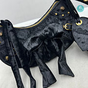 Colestore Balenciaga Le Cagole Shoulder Bag In Black 26x16x9.9 cm - 5