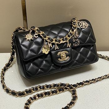 Chanel 21 Limited Badges Flap Bag Lambskin In Black 12x20x6cm