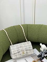 Chanel White Tweed Quilted Medium Flap Bag 25cm - 4
