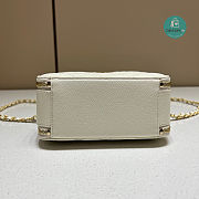 Chanel Small Vanity Case White Caviar 17.5x13x7.5cm - 5