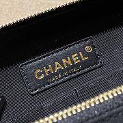 Chanel Vanity Case 22P In Black Caviar 19x12x6cm - 5