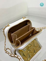 Chanel Gold Square Box Chain Bag 11x7x4cm - 4