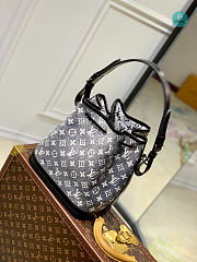 Colestore Louis Vuitton Petit NoéNoe Monogram Casual Style Denim 25.0 x 28.5 x 20.0 cm - 4