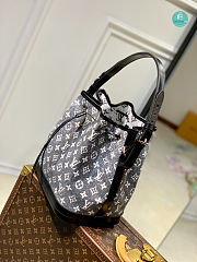 Colestore Louis Vuitton Petit NoéNoe Monogram Casual Style Denim 25.0 x 28.5 x 20.0 cm - 2