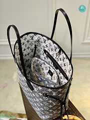 Louis Vuitton Neverfull MM Autres Toiles Monogram 31 x 28 x 14 - 5