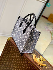 Louis Vuitton OnTheGo MM Autres Toiles Monogram 35x27x14cm - 5